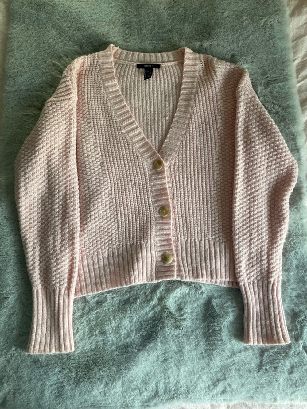 Forever 21 Light Pink Cropped V‑Neck Button Cardigan Sweater